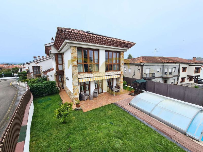 Foto f940ad48-1693-45c0-899e-f6d1718c7726. Casa amb calefacció aparcament piscina a Noreña