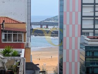 Pis  Calle canga arg�elles. Exclusiva magn�fico piso con terraza y vistas al mar.