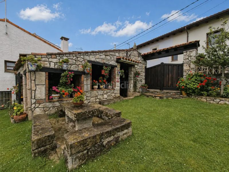 Foto 1b09fe7e-c062-4306-b80a-fd1b9e49b057. Casa amb calefacció a Celorio-Poó-Parres Llanes