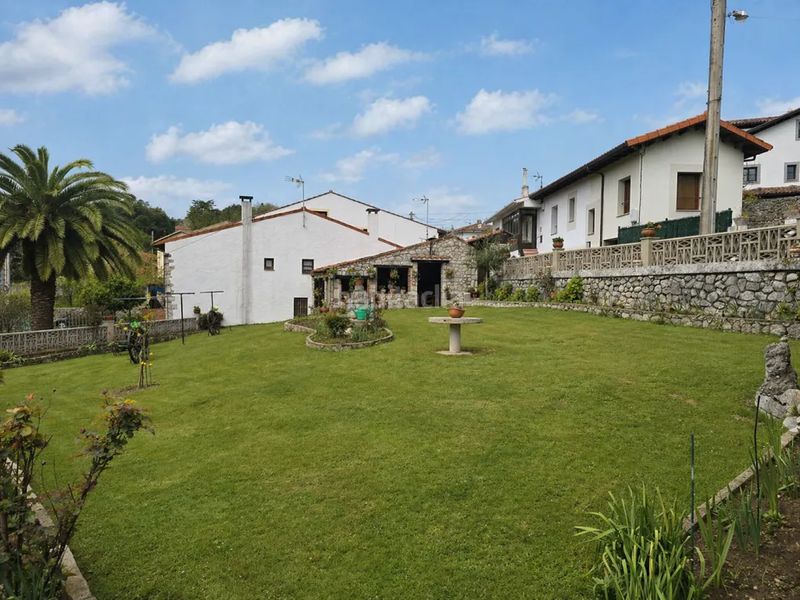 Foto 1db09aed-ede8-46c4-bdae-be3099004eb0. Casa amb calefacció a Celorio-Poó-Parres Llanes