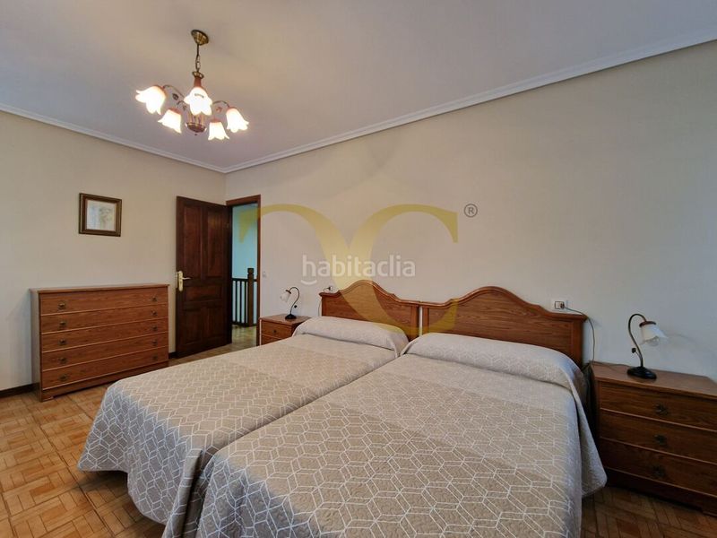 Foto c3e4fb9c-f5ab-4b14-b846-2d5e507f7a36. Casa amb calefacció a Celorio-Poó-Parres Llanes