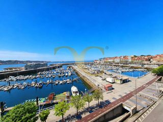 Pis  Calle marqués de san esteban. Exclusiva despierta cada día frente al mar en gijón.
