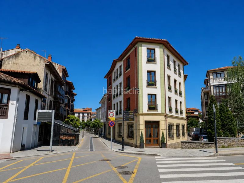 Foto 6c5f3377-82c8-4118-b750-15bfec3f77a6. Edificio in plaza barqueras 1 in Llanes pueblo Llanes