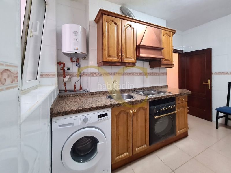 Foto d7e06ca9-c54e-412a-b5d5-c2d01b1b2a1a. Pis amb calefacció a Teatinos - Los Prados Oviedo