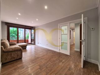 Appartement à El Polígono. Exclusiva vivienda única con espectacular terraza y luz natural