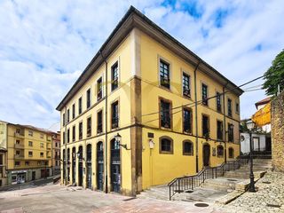 Geschäftsraum  Calle ildefonso martínez. Exclusiva oportunidad de negocio en oviedo.