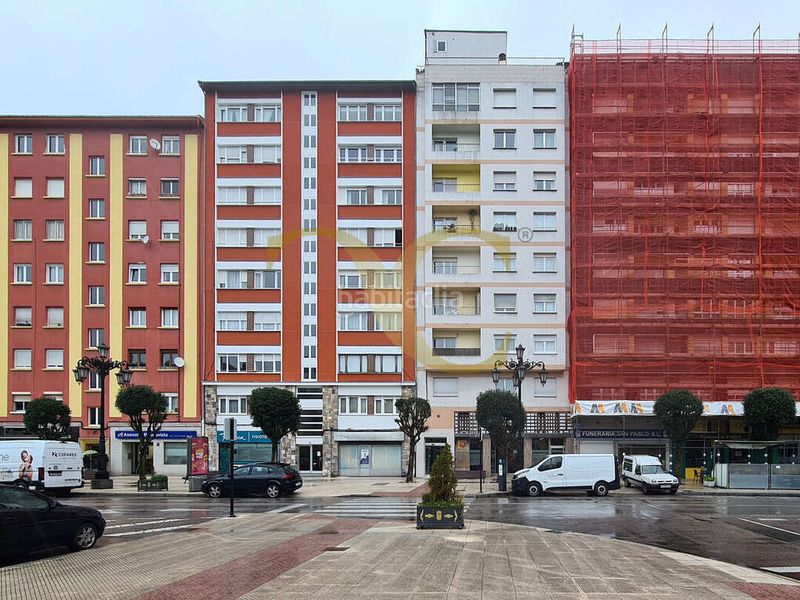 Foto 75b324f4-cfa3-4400-9945-fb7510325e1a. Pis amb calefacció a Buenavista Oviedo