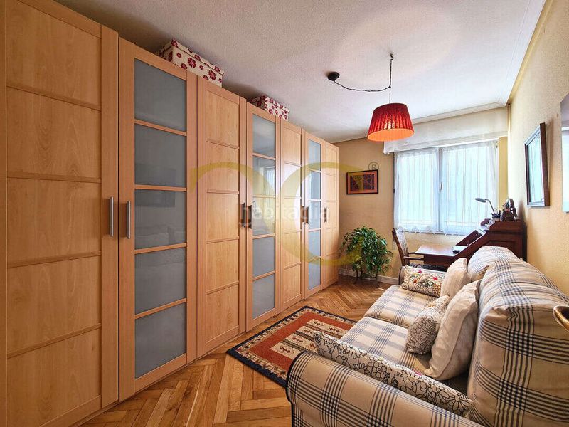 Foto 7d9c1eb9-02a4-4a27-bd78-e898ad44d8e9. Pis amb calefacció a Centro Gijón