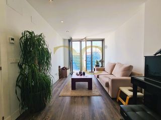 Pis  Plaza estación del vasco. Vivienda de construcción reciente y con vistas en las exclusivas