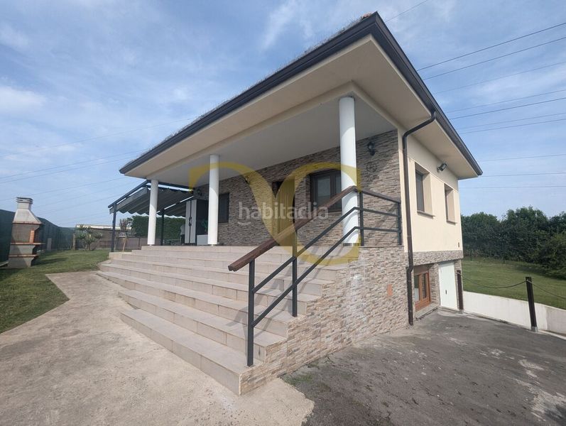 Foto 7abaf923-c0b2-4f90-85b9-c2150536de96. Casa amb calefacció aparcament piscina a Roces Gijón