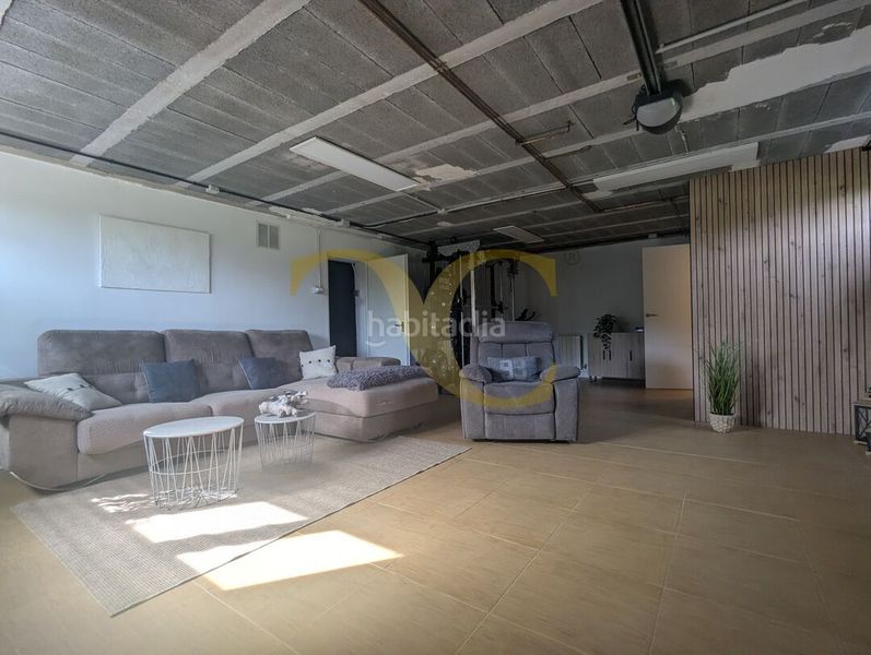 Foto ada046b1-28c5-4d72-9ec8-f6e1fbef09d9. Casa amb calefacció aparcament piscina a Roces Gijón