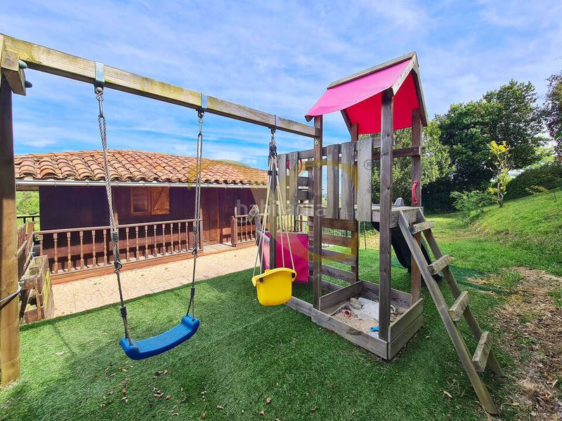 Foto b3717251-b74b-4433-8ce2-96d28a9345e8. Casa amb calefacció a Leorio Gijón