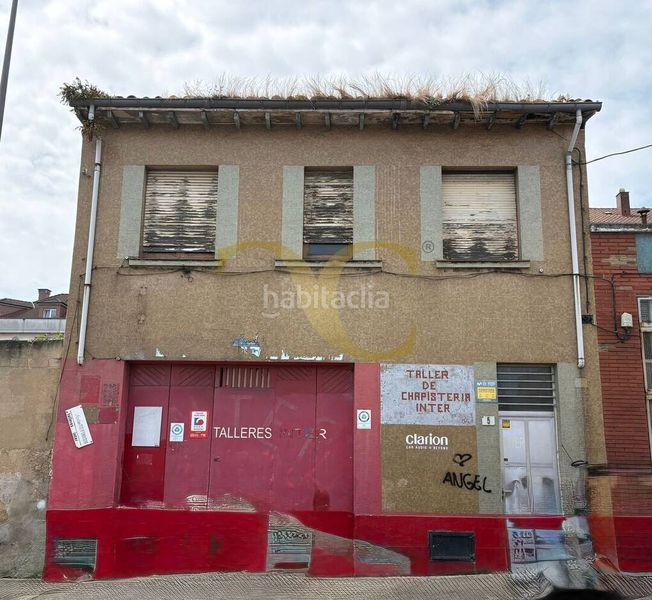 Foto b259af52-2a96-48a2-8d86-f438483af3a8. Edifici a El Natahoyo Gijón