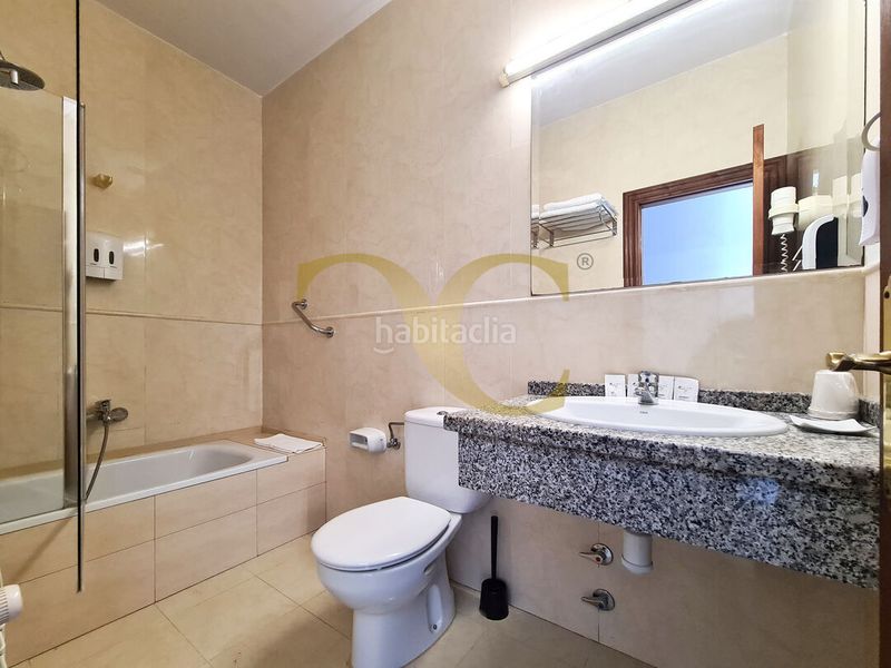 Foto 5b924359-5a5a-4d1e-8207-c4ac280133dc. Edifici a Candamo