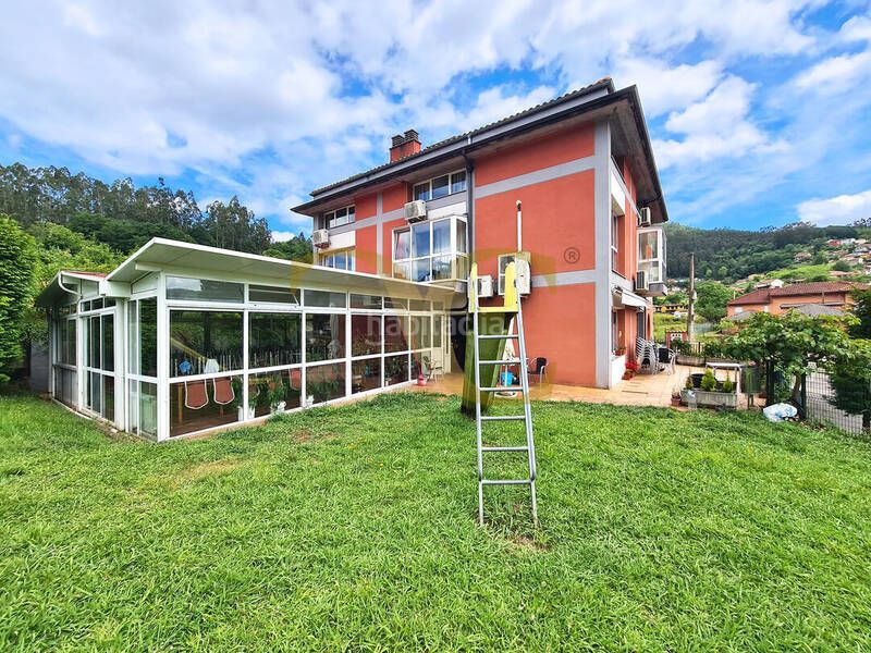 Foto 686df745-3412-4157-ad10-c7d912b6220b. Edifici a Candamo