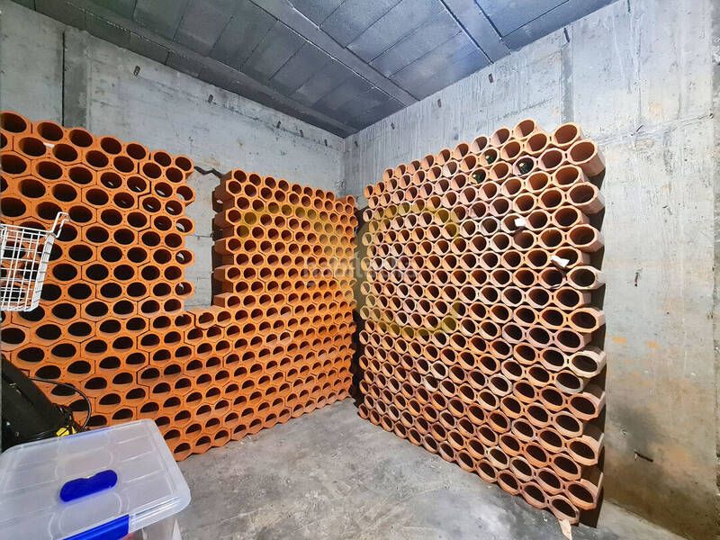 Foto a4d3565d-7731-4ac5-b3fa-e938f4106f2e. Edifici a Candamo