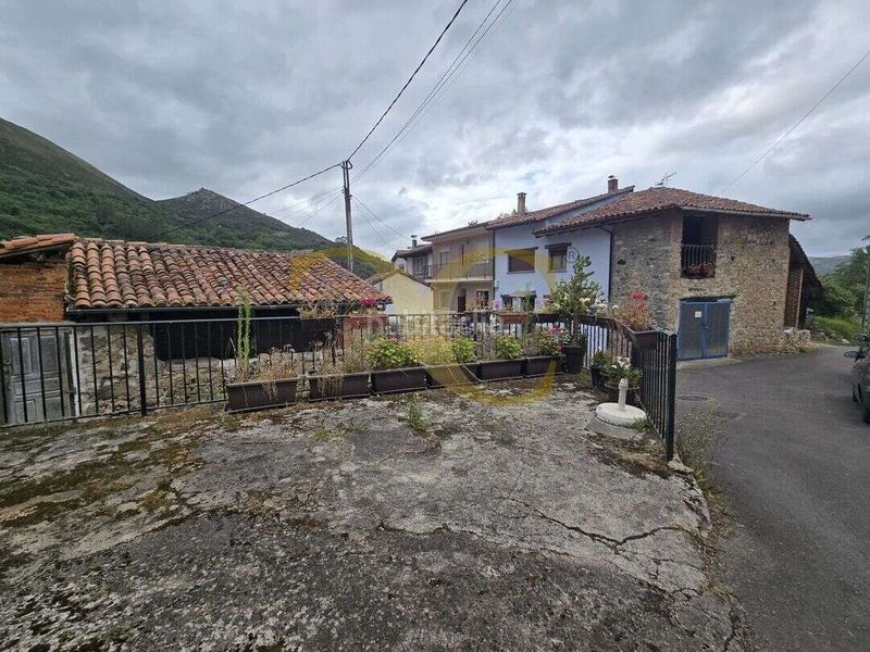 Foto 8eb31b8d-fd59-424c-be90-186b5b54fd0e. Casa amb calefacció aparcament a Vibaña-Ardisana-Caldueño Llanes