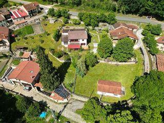 Building  Besnes. Un enclave único del principado de asturias complejo turístico r