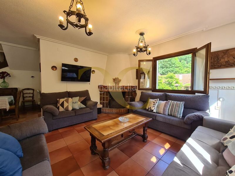 Foto 5f7bb03d-1d0b-46b5-a3fe-968da9563366. Edificio in Peñamellera Alta