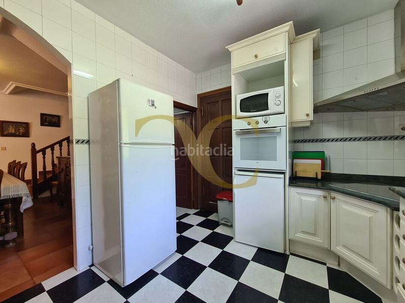 Foto b2810eb7-aa66-4987-b9e2-b3f77f224f2f. Edificio in Peñamellera Alta