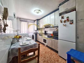 Flat  Calle leoncio suárez. Exclusiva magnífico piso del 2001 en el llano.