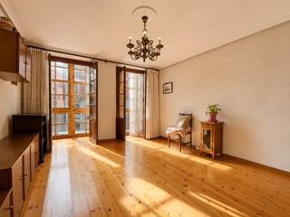 Pis  Plaza de san roque 6. Exclusiva piso en pleno corazón de llanes, junto a la capilla de