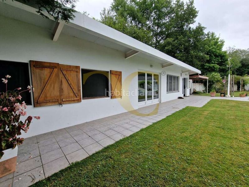 Foto 259808b5-f79f-424c-b4ce-630f8d8403ec. Casa amb calefacció aparcament piscina a Posada-Barro Llanes