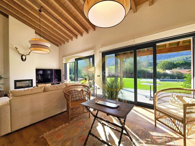 Foto 40612b3e-36e7-4d08-9095-678583488d3d. Chalet with heating parking pool in Ribadesella