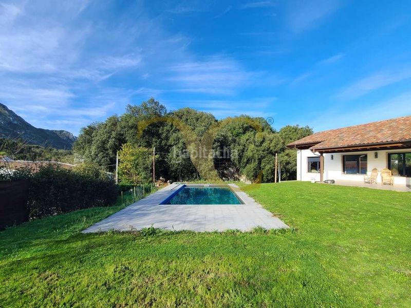Foto 464cd388-7c8e-40d8-84f3-3aa6480e456d. Chalet with heating parking pool in Ribadesella