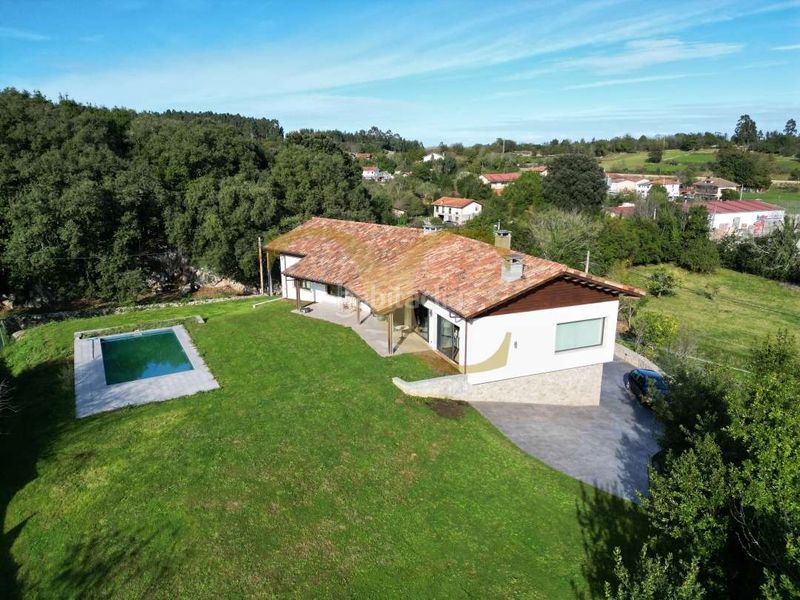 Foto f9c35ce4-d91d-4208-8e73-d2116db2687c. Chalet with heating parking pool in Ribadesella