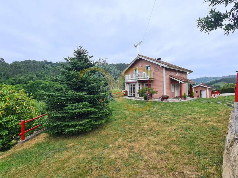 Foto 86b1e176-d387-49c9-aed9-c3d8c7507f82. Casa amb calefacció aparcament a Ruedes Gijón