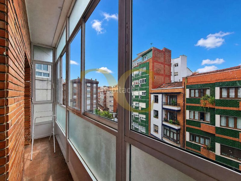 Foto 4f0a3e0a-0701-4067-9208-8928a9c0aa39. Pis amb calefacció a Centro Gijón