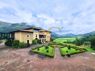 Casa  Cimiano - hotel la bariega 62. Exclusivo complejo hotelero entre asturias y cantabria.