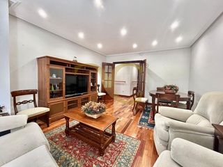 Flat  Avenida de la costa. Elegancia y amplitud en una de las mejores zonas de gijón.