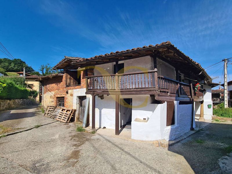 Foto 1be13b65-c392-4cd6-81ee-9712dfe6e923. Casa amb calefacció a Cangas de Onís