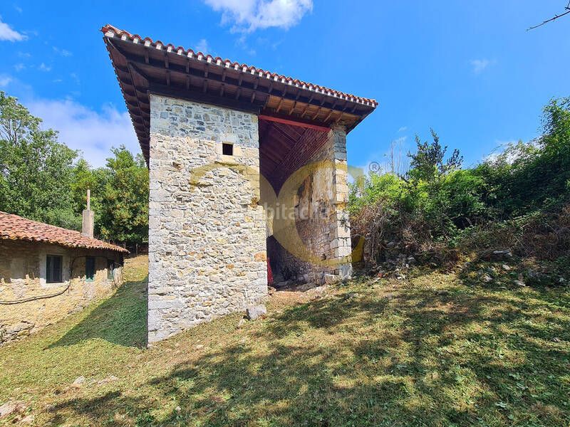 Foto ec08961d-37bd-452c-ad1b-a1e99c128e5f. Casa a Parres