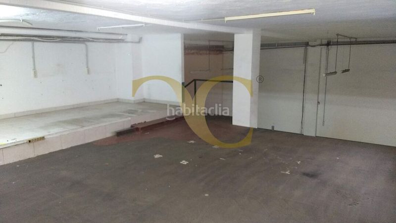 Foto 4d703151-dc07-4f25-b6e9-9850d0470855. Local comercial a Versalles Avilés