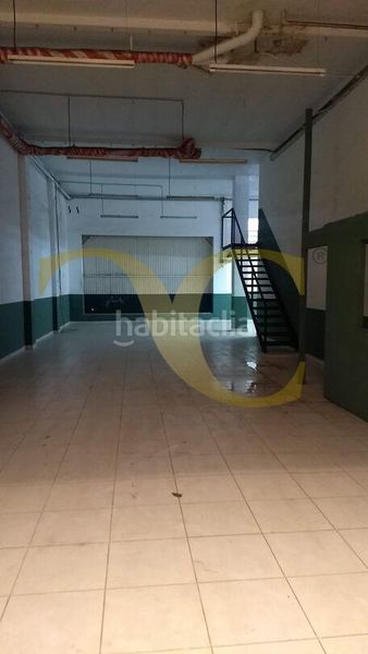 Foto dbec5284-cbb3-42cc-9409-602444c11a97. Local comercial a Versalles Avilés