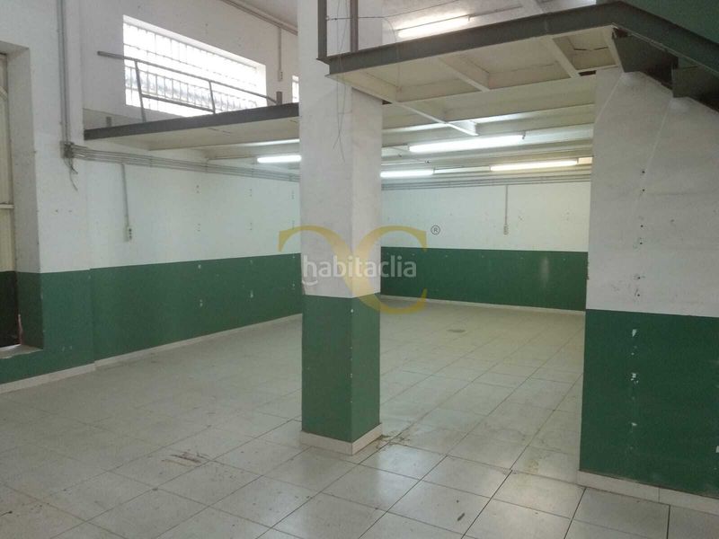 Foto dd19b567-7b91-49ff-8c57-72045cca0d4f. Local comercial a Versalles Avilés