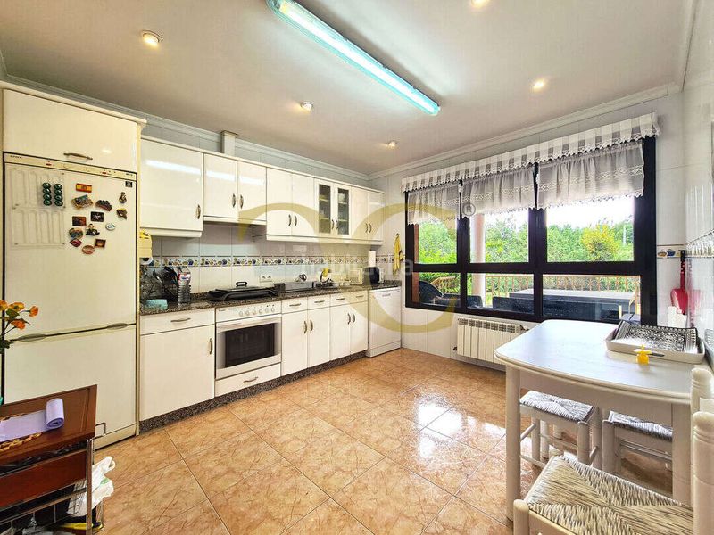 Foto 18148c17-49e3-4a6c-b112-b254746ea26a. Casa amb calefacció aparcament a Cenero Gijón