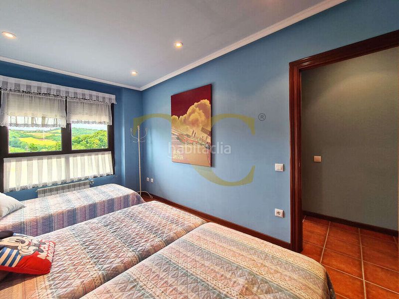 Foto e148eaa5-b72c-499f-acf1-9c1e498517fa. Casa amb calefacció aparcament a Cenero Gijón