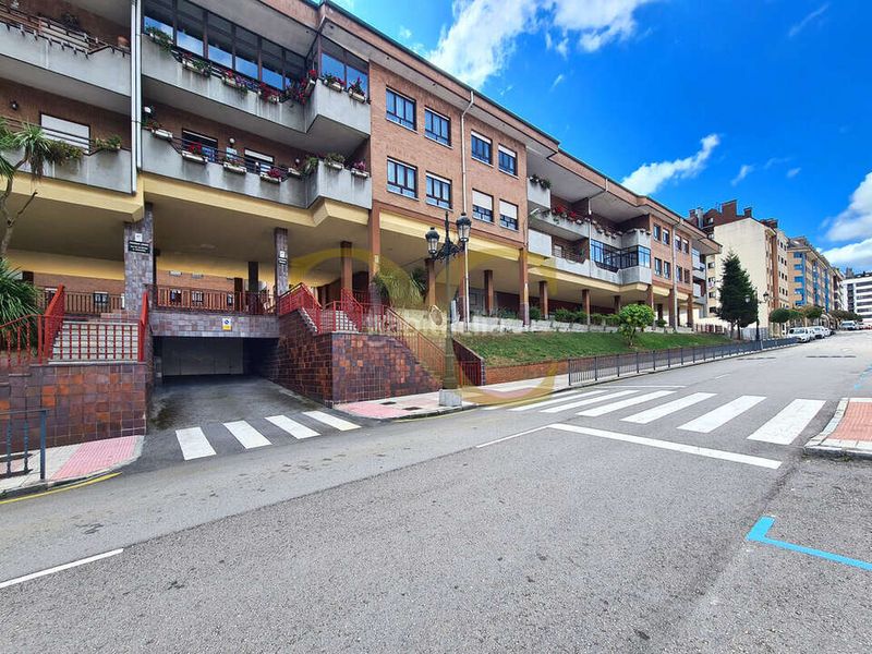 Foto 60dd5732-1219-436c-979b-e2bd54f5e4d6. Aparcament cotxe a La Ería Oviedo