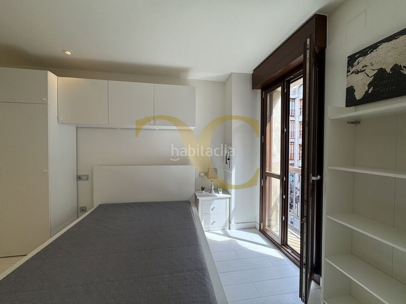 Foto 5746f365-5bd9-4cf9-8d77-9a895e9268ec. Alquiler piso precioso estudio en alquiler en plena calle corrida en Gijón