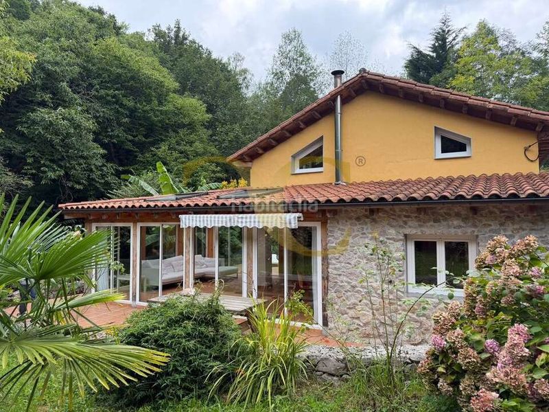 Foto 5c6c797c-11c2-4e46-8bd1-27ca95917d2c. Casa amb calefacció aparcament a Vibaña-Ardisana-Caldueño Llanes