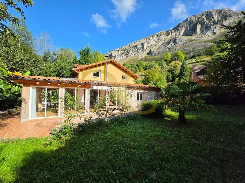 Foto 6fd4cdb9-135a-4323-937a-f0d231c93b7d. Casa amb calefacció aparcament a Vibaña-Ardisana-Caldueño Llanes