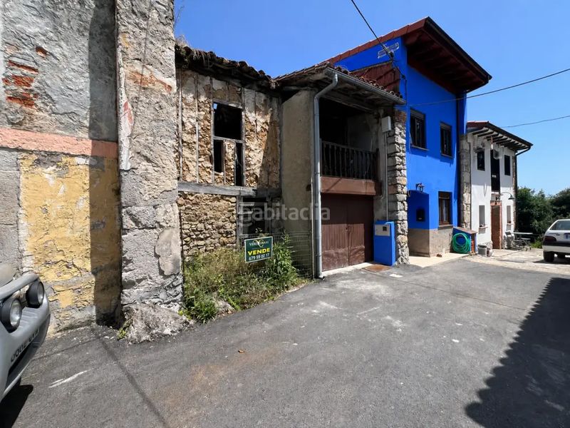 Foto fe44e530-fc9c-4dd4-9d77-ac719d439a26. Casa adossada a Cué-San Roque-Andrín Llanes