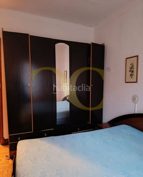 Foto f6f9e38a-9296-4ec9-a4cc-d93e178777e5. Edifici a La Felguera Langreo