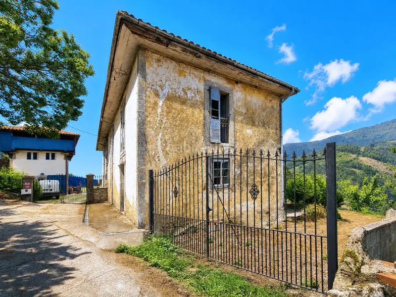Foto 325f051a-9eea-4596-b21e-9230e88da7c2. Casa amb calefacció a Pravia