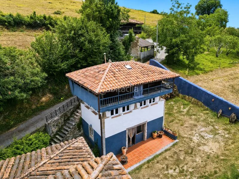 Foto 61985706-b50b-43ee-972c-0da950b03af4. Casa amb calefacció a Pravia