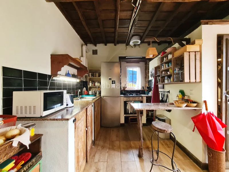 Foto 78763414-535d-41d0-a49c-fa4f9337bbc8. Casa amb calefacció a Pravia